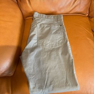 Men 34x32 gray pants. Used, like new.